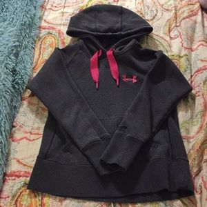 Under armour sweatshirt